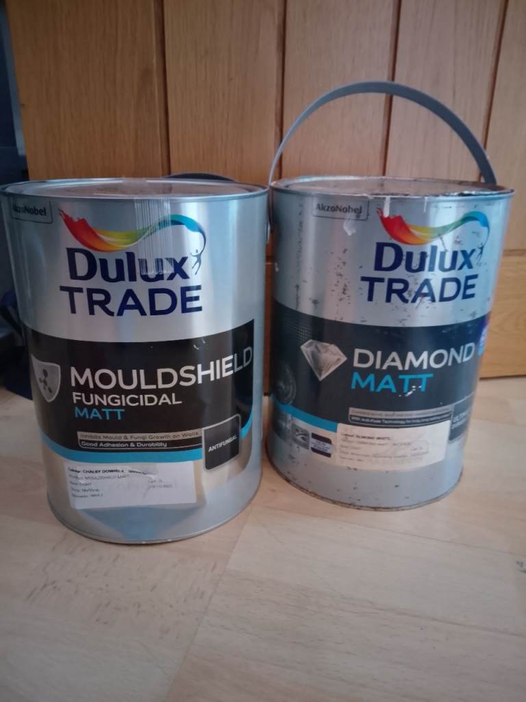 Dulux Trade Mouldshield Fungicidal Matt & Diamond Matt Paint - New