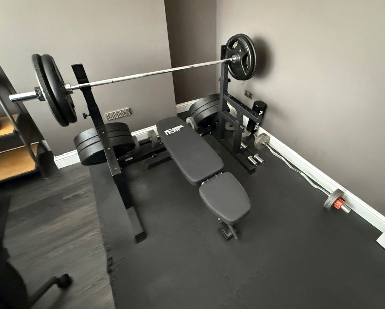 Complete Home Gym – Olympic Setup (275kg+ plates, rack, bench, bars)