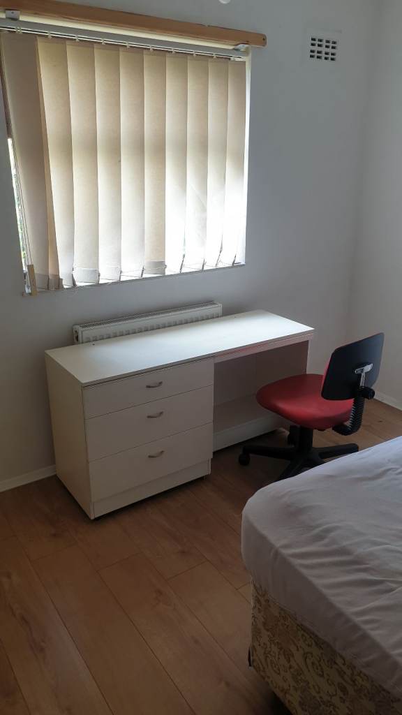 Bright Double Room in Quiet, Uncrowded House (All Bills Included) – IP2  (Single Occupancy)