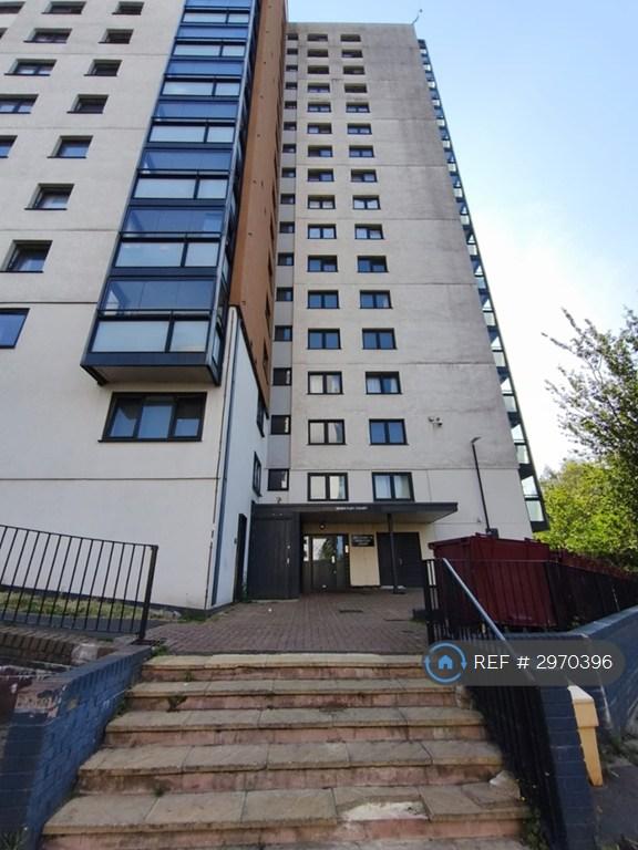 1 bedroom flat in Wheatley Court, Halifax, HX2 (1 bed) (#2970396)