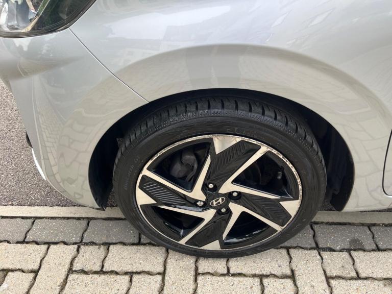 2022 Hyundai i10 1.0 Premium Euro 6 (s/s) 5dr HATCHBACK Petrol Manual