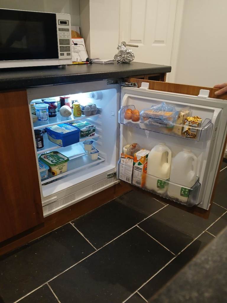 Beko BLS4682 Refrigerator