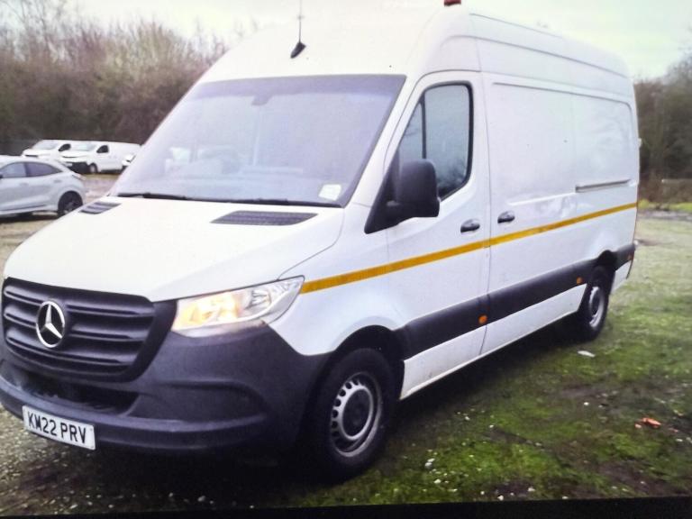 2022 Mercedes-Benz Sprinter 2.0 315 CDI Progressive RWD L2 H2 Euro 6 (s/s) 5dr PANEL VAN Diesel M...