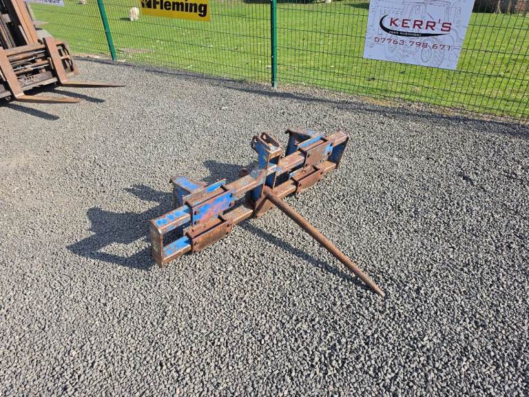 Tractor front loader bale spike with euro 3 quickie brackets 