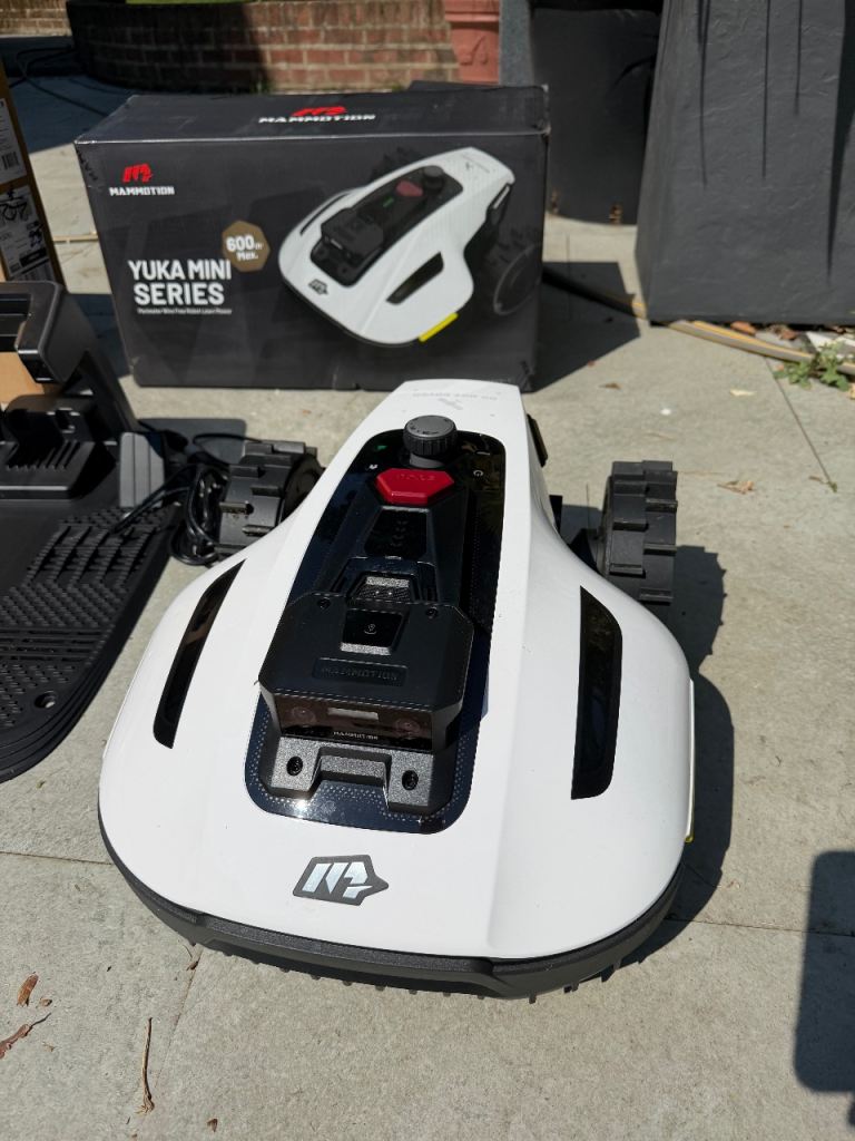 Yuka Mini 600 Robot Mower from Mammotion with Protective Garage