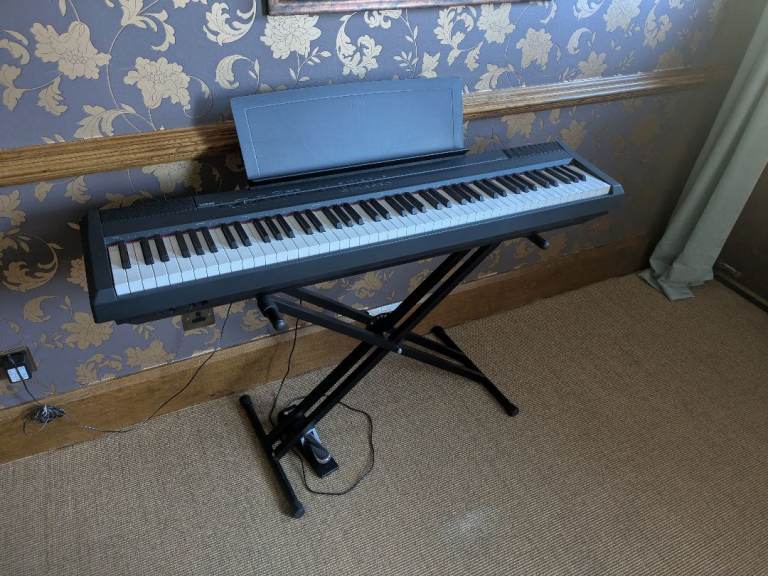 Yamaha P105 88-key digital piano, weighted keys