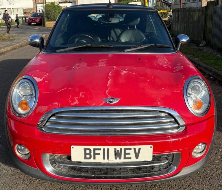 Mini Cooper 2011 diesel convertible £700