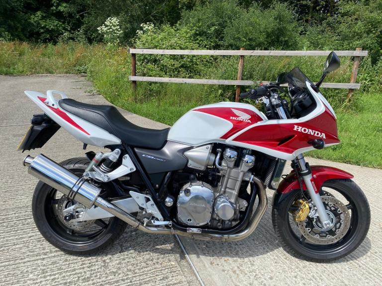 HONDA CB1300 SA-5, 2006, 29,683 MILES, SERVICE HISTORY, EXCEPTIONAL EXAMPLE