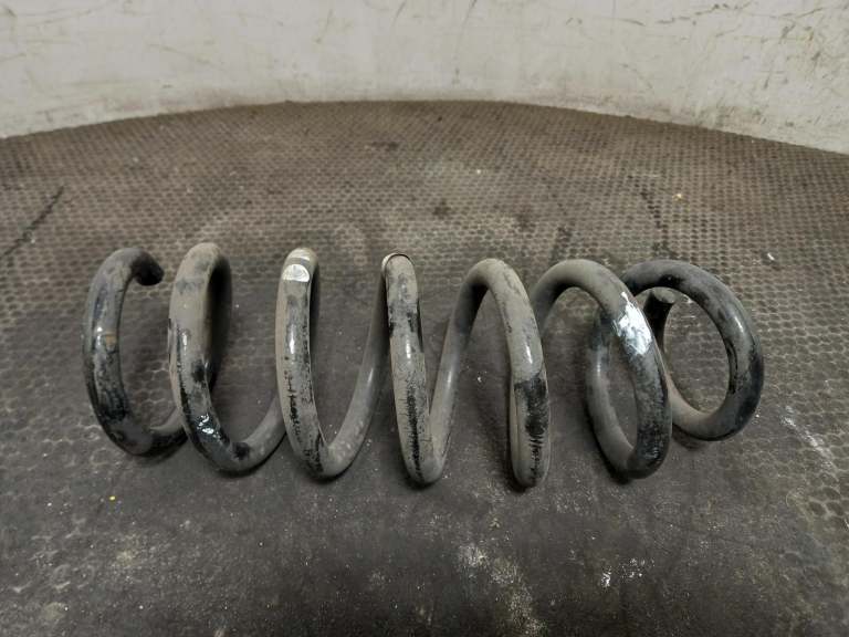Landrover Range Rover Evoque Rear Coil Spring 2019-2026 Lr121280