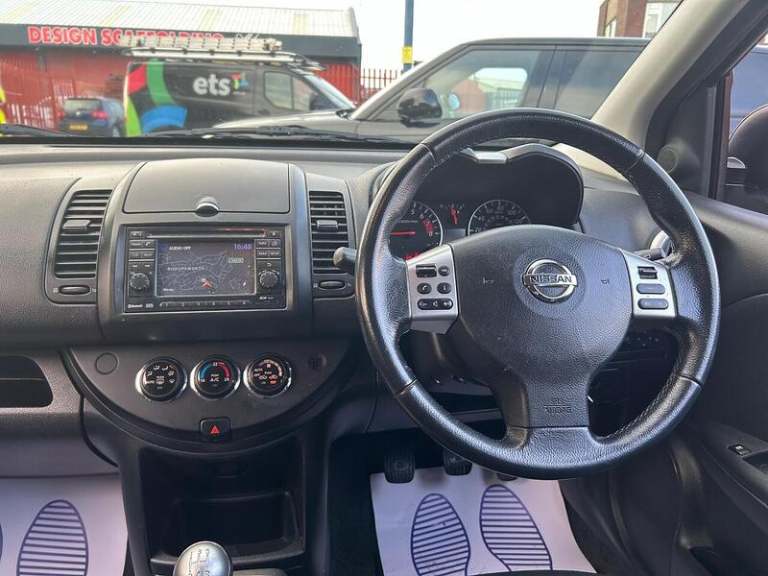 2012 Nissan Note 1.6 16V n-tec+ Hatchback 5dr Petrol Manual Euro 5 (110 ps) Hatchback Petrol Manual