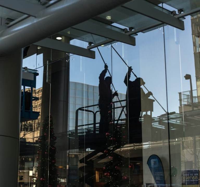 Professional Cleaning Services/ Office & Commercial Cleaning / Building and Maintenance