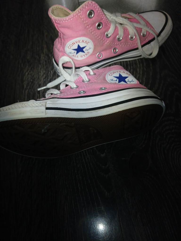 Converse kids size 10