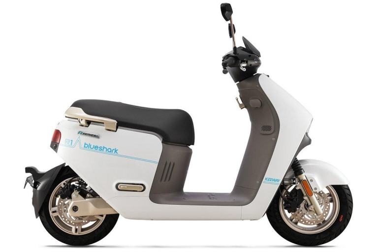 Keeway Blueshark 80 Road Learner Legal Electric Scooter 125 equivalent A1 LPl...