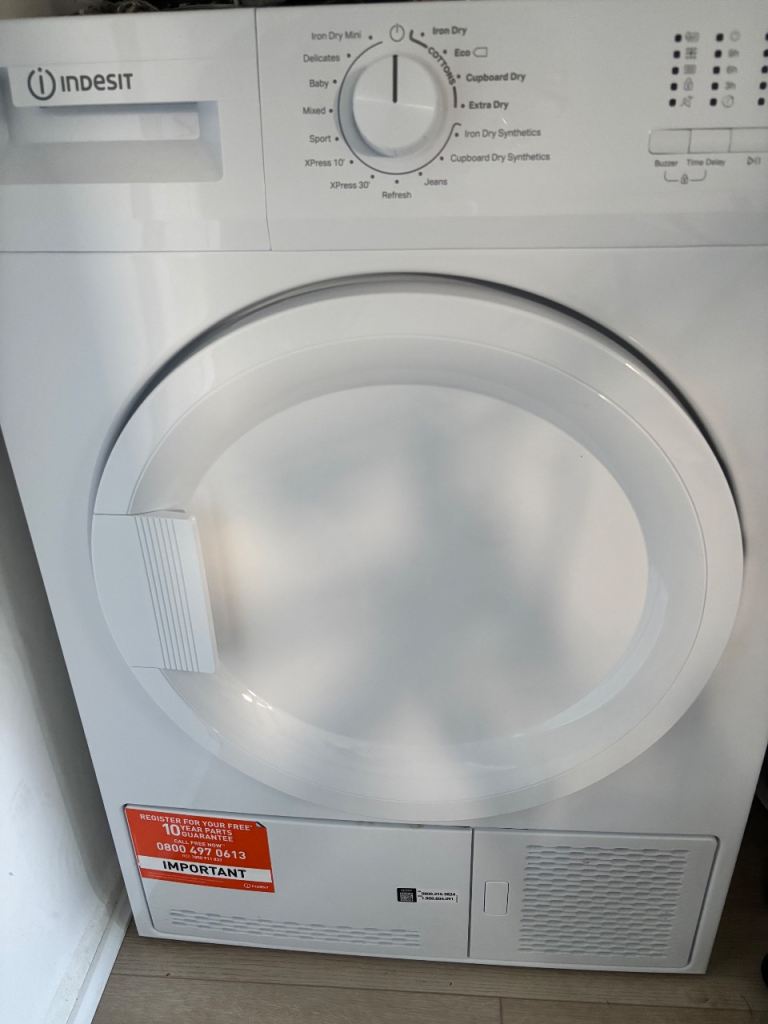INDESIT 8 kg Condenser Tumble Dryer