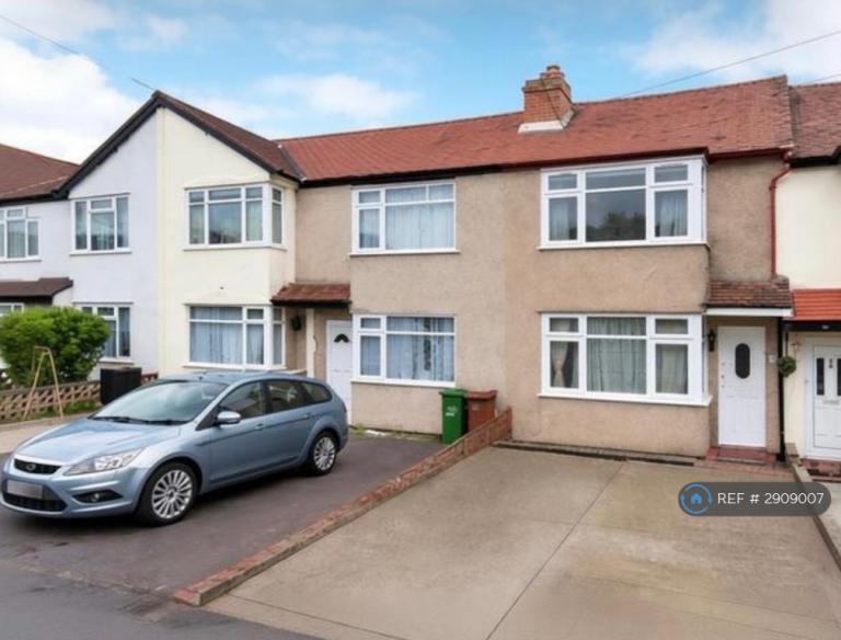 2 bedroom house in Boscombe Road, Worcester Park, KT4 (2 bed) (#2909007)