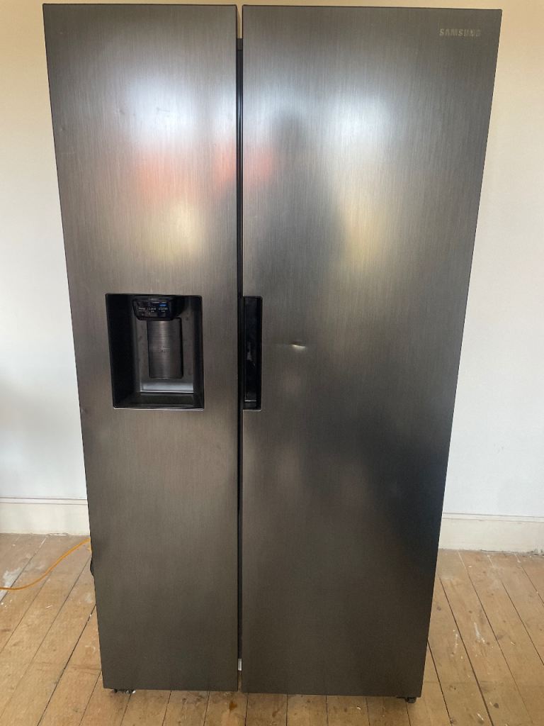 Samsung American Fridge Freezer- Reduced 