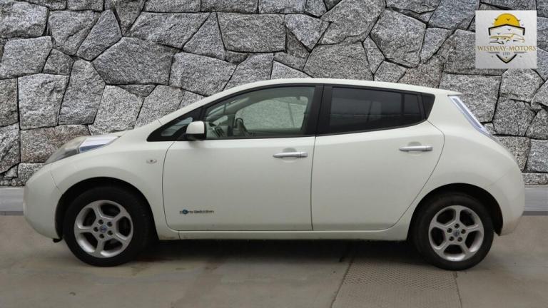 2012 Nissan Leaf 80kW 5dr Auto £20 Tax Low Miles HATCHBACK Electric Automatic