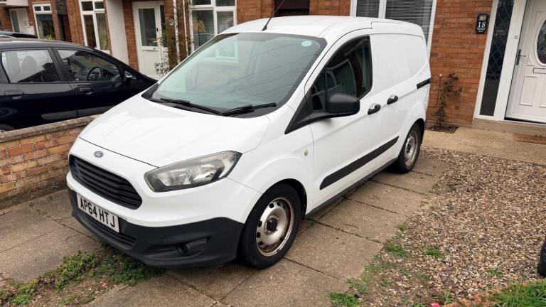 Ford Transit Courier 