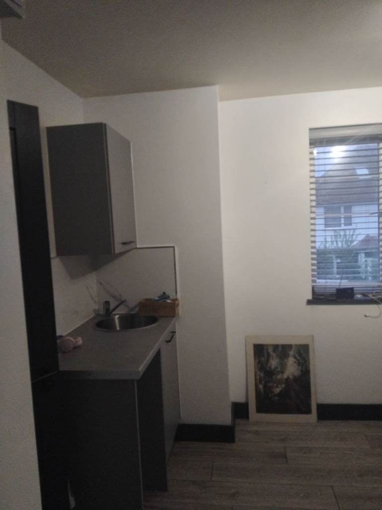 Double studio to let short term 