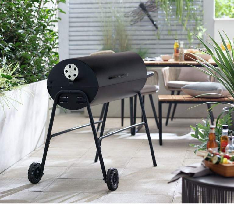 Oil drum bbq