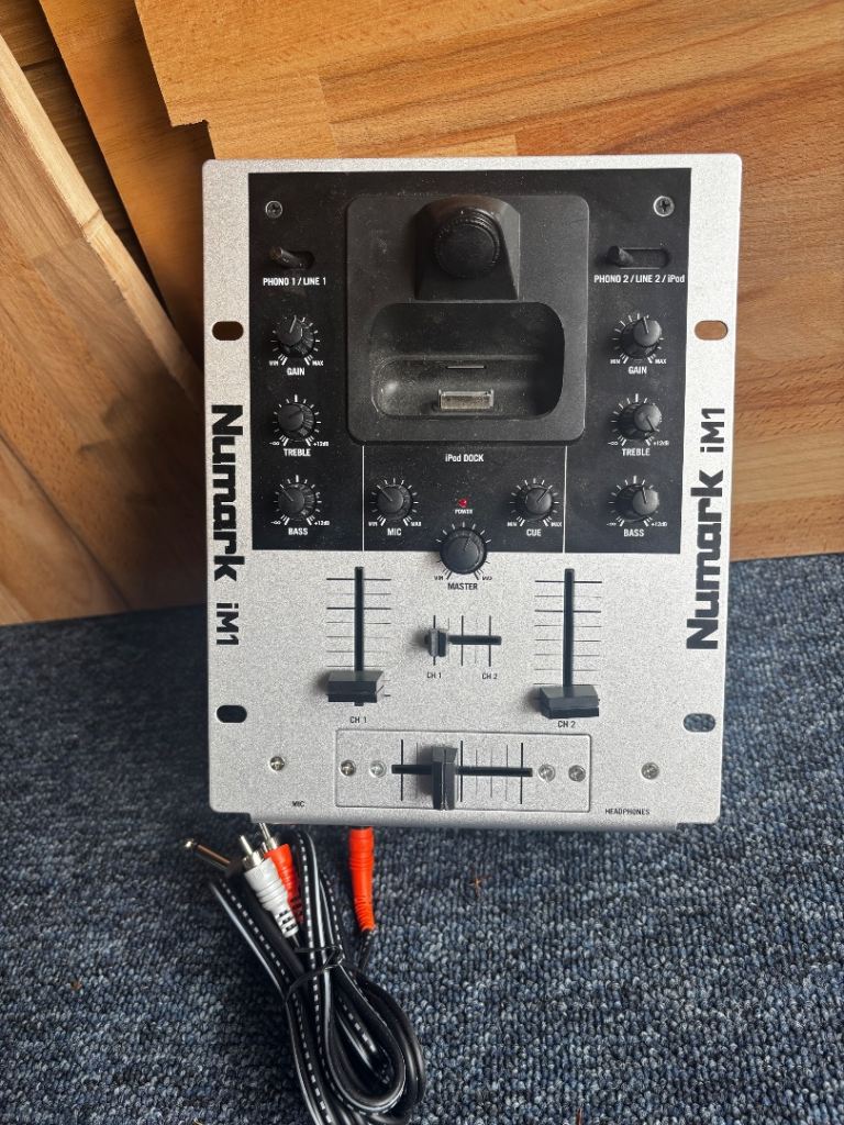 Numark iM1 2 channel mixer 