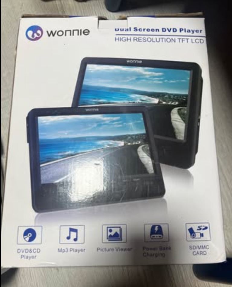 WONNIE dual-screen DVD players in-car entertainment systems.