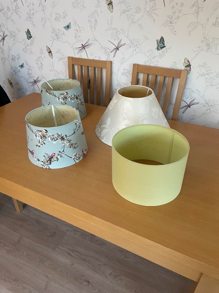 image for 4 lamp shades two matching