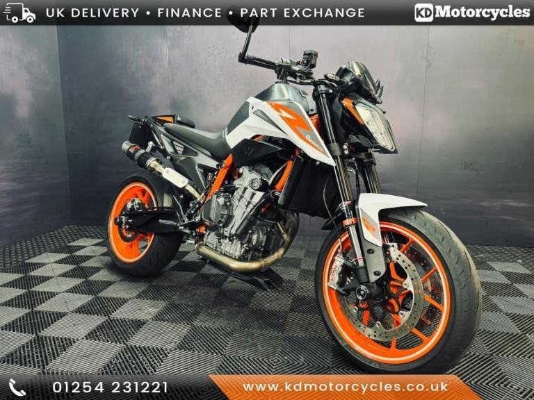 KTM 890 Duke R 2021 Low Miles Tech Pack