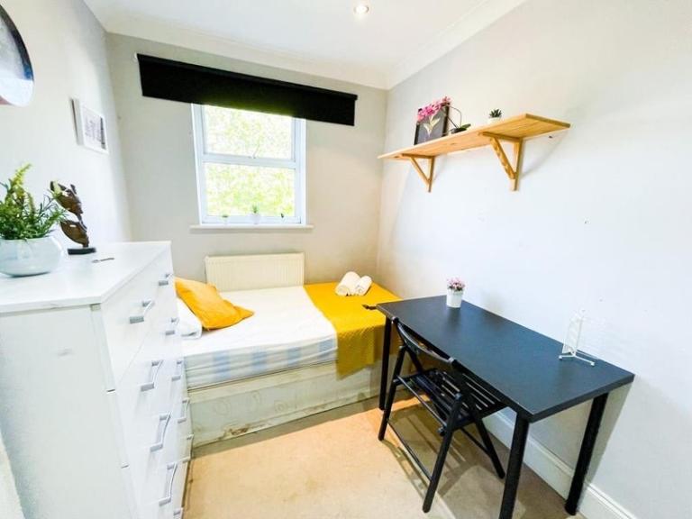 🌺Affordable Furnished Room in Wembley – HA9 | All Bills Including!!