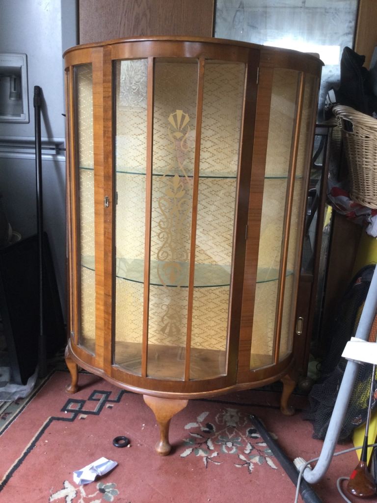 Cabinet and bookcase only £5 for both