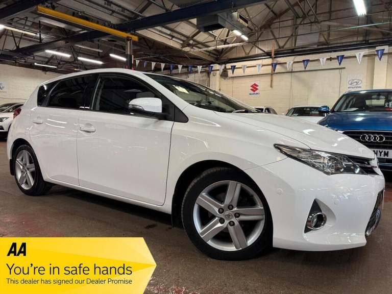 2014 Toyota Auris 1.6 V-Matic Excel 5dr HATCHBACK PETROL Manual