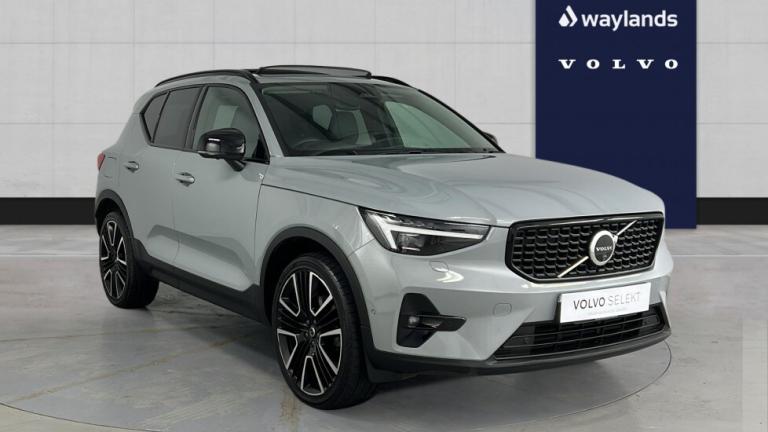 2025 Volvo XC40 Ultra, B4 Mild hybrid, Petrol, Dark Estate Petrol Automatic