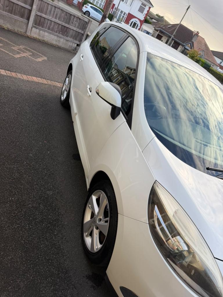 Renault, SCENIC, MPV, 2013, Manual, 1598 (cc), 5 doors