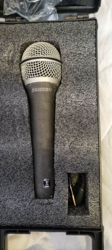 Samson Microphone with Case – Good Condition