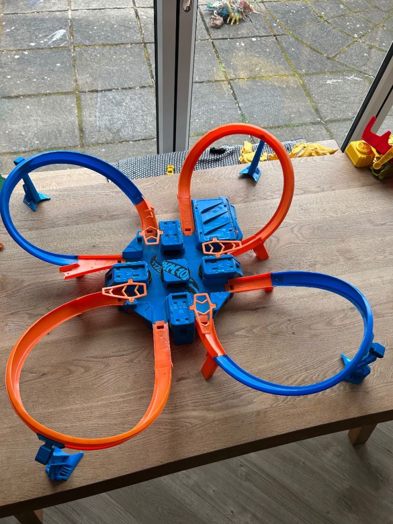 Hot Wheels Track and Accessories