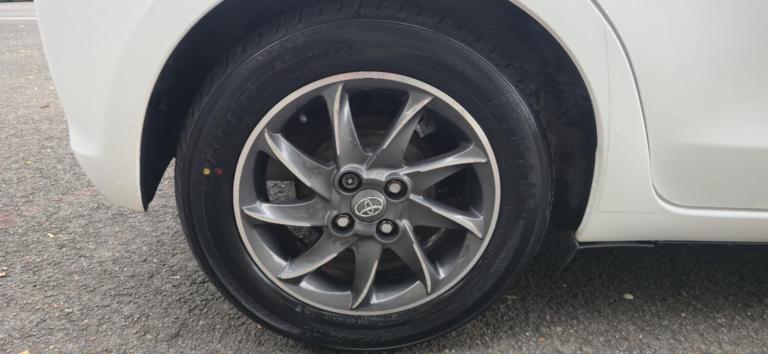 2013 Toyota Yaris 1.0 VVT-i Edition 5dr HATCHBACK Petrol Manual