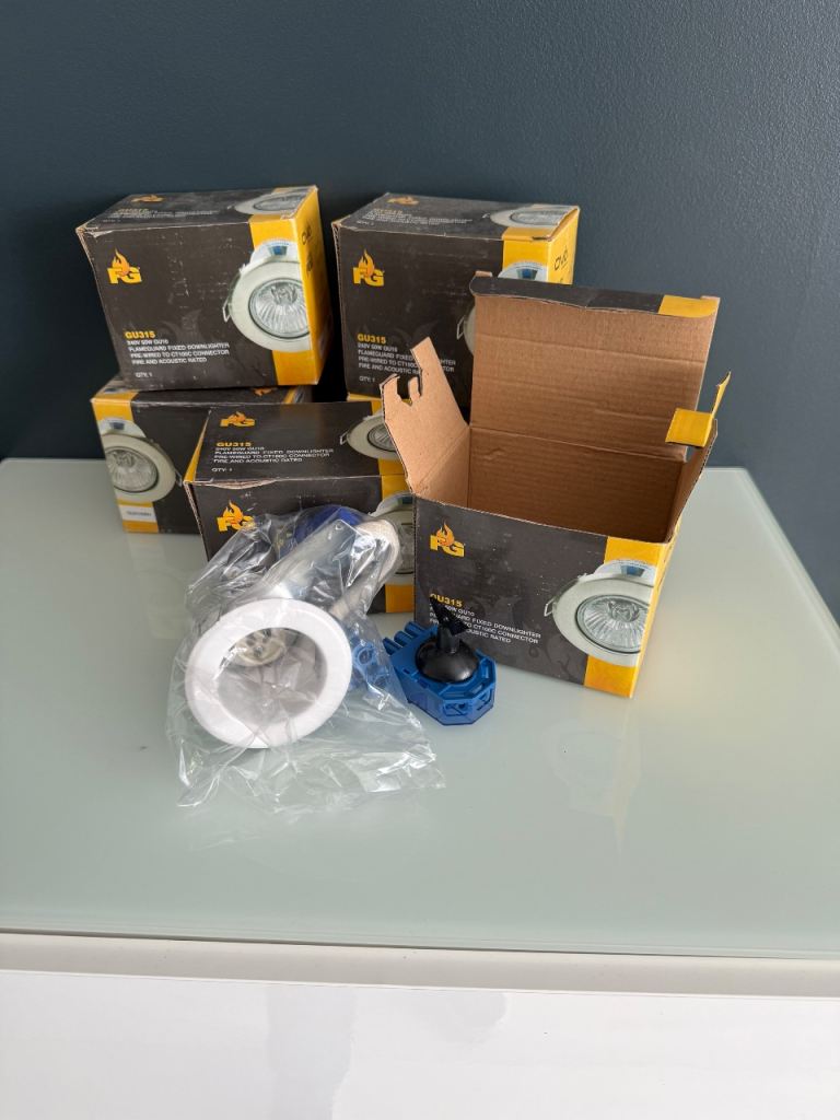 Ovia Flameguard GU10 Spotlights in White x 6