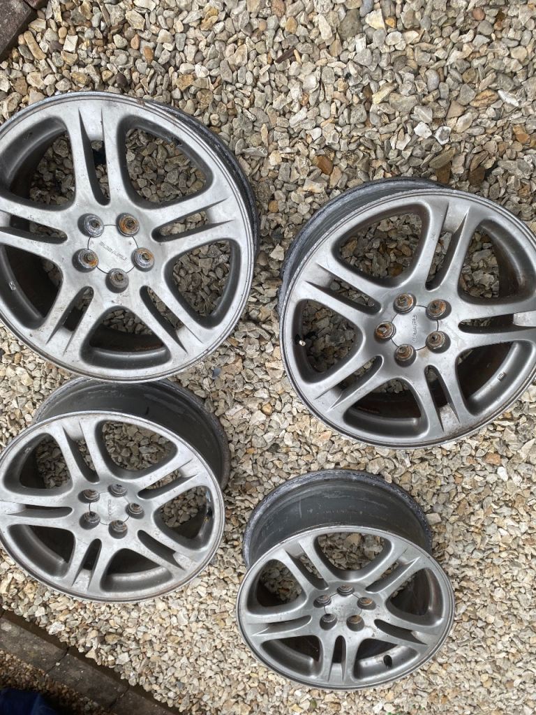 Subaru 17" Alloy Wheels 