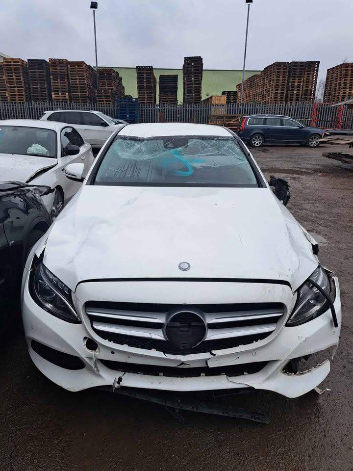 MERCEDES BENZ C CLASS C220D SPORT W205 S205 PRE LCI BREAKING PART SUSPENSION DOOR MIRROR HEAD UNIT