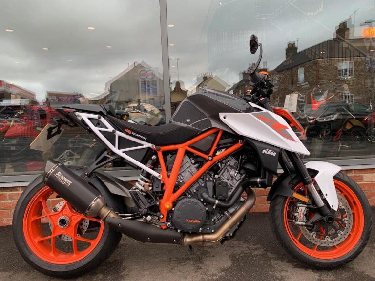 KTM 1290 SUPERDUKE R - 6986 MILES - STUNNING BIKE