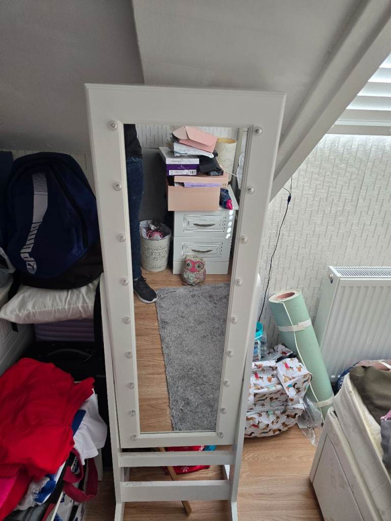 White Freestanding Dressing Mirror with Lights – Good Condition
