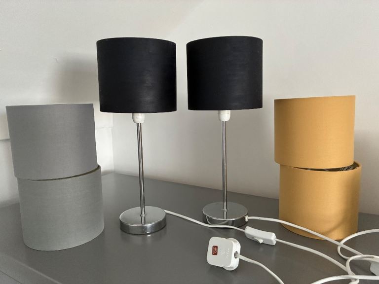Pair of Stick Chrome Table Lamps with Extra Shades – Good Condition
