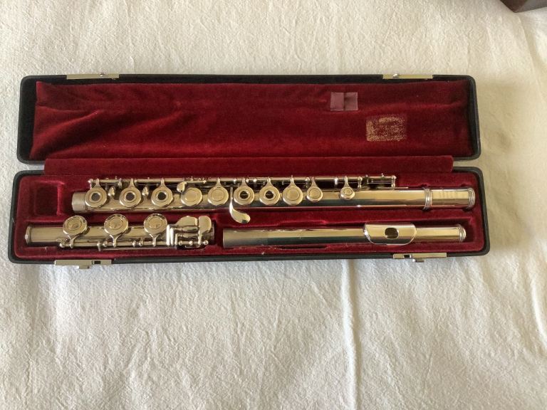 Yamaha YFL Silver Fute