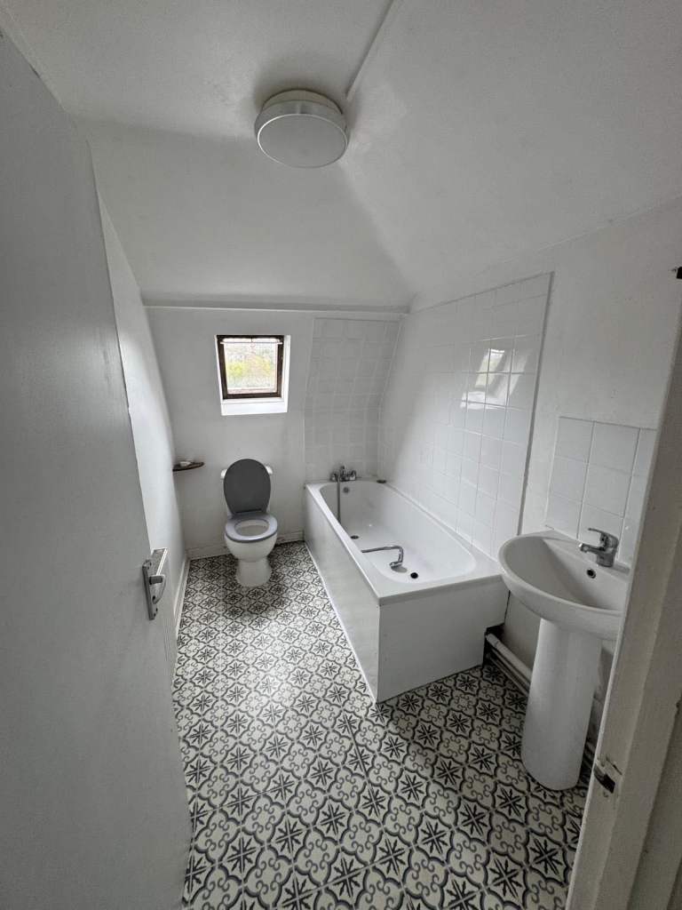 Top-floor flat to rent on Ashley Road.