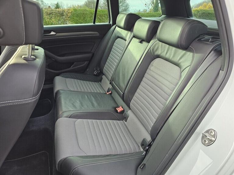 2018 Volkswagen Passat 1.8 TSI 180 R-Line 5dr DSG [Panoramic Roof] ESTATE PETROL Automatic