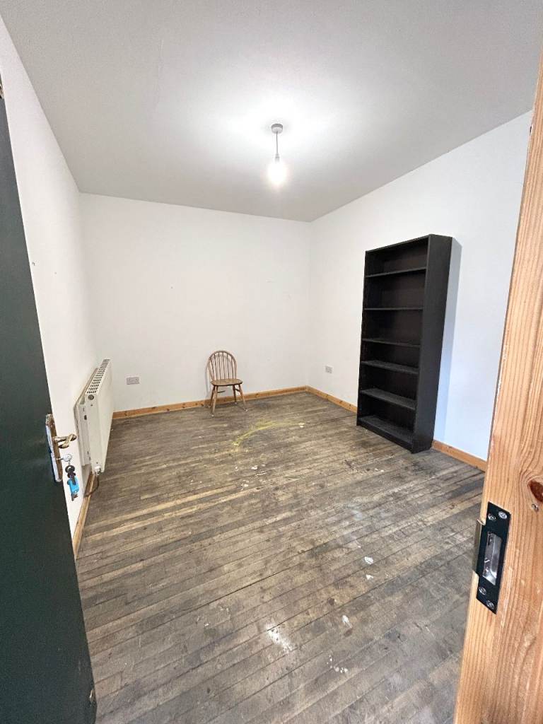 2.1 C Studio Workspace Office Private Unit in Tottenham Seven Sisters