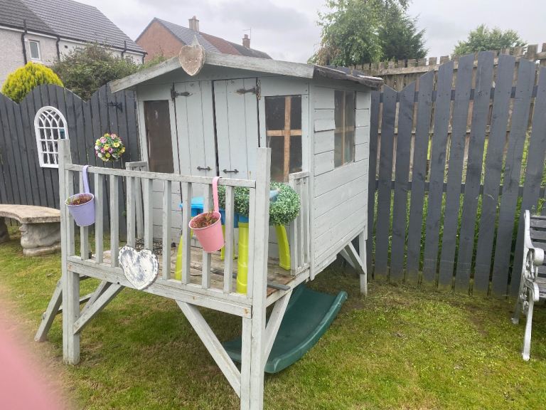 Kids play house 