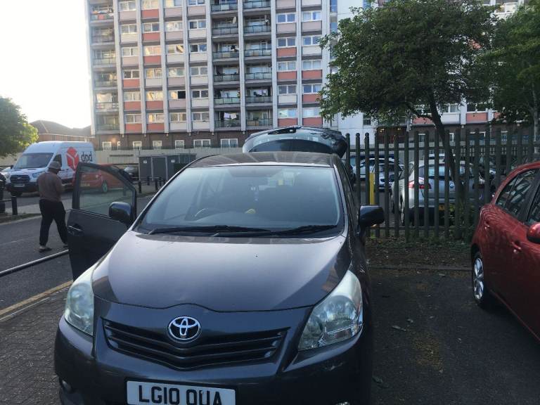 Toyota, VERSO, MPV, 2010, Semi-Auto, 1798 (cc), 5 doors