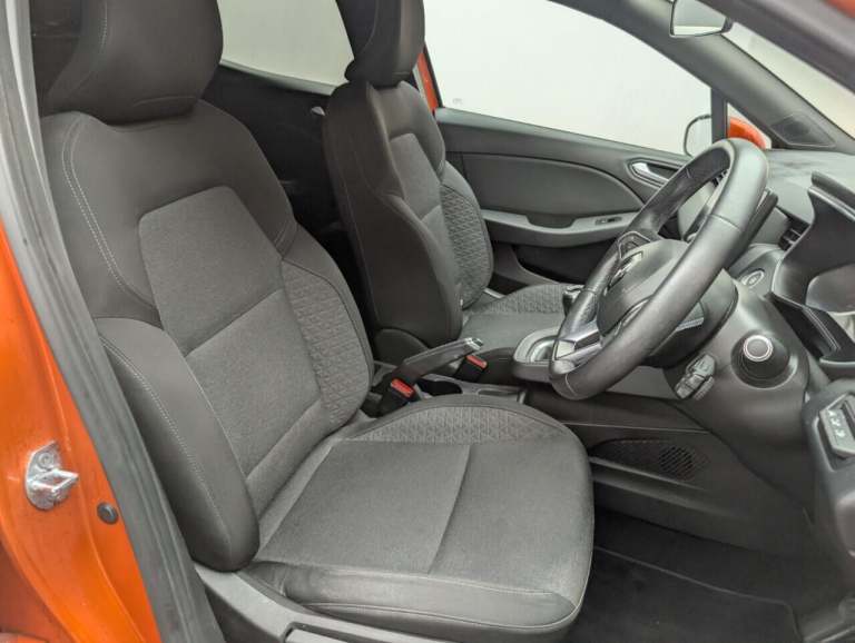 2020 Renault Clio 1.0 TCe Iconic Hatchback 5dr Petrol Manual Euro 6 (s/s) (100 ps) CRUISE CON HAT...