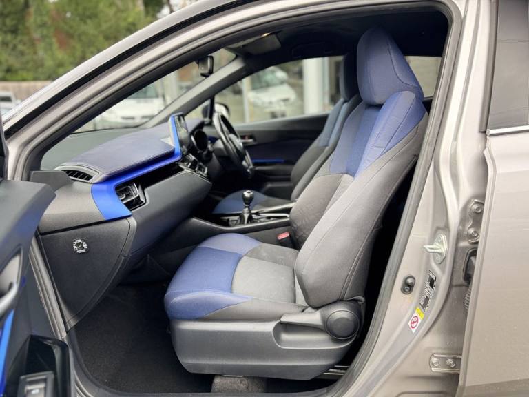 2018 Toyota C-HR 1.2T Dynamic 5dr HATCHBACK PETROL Manual